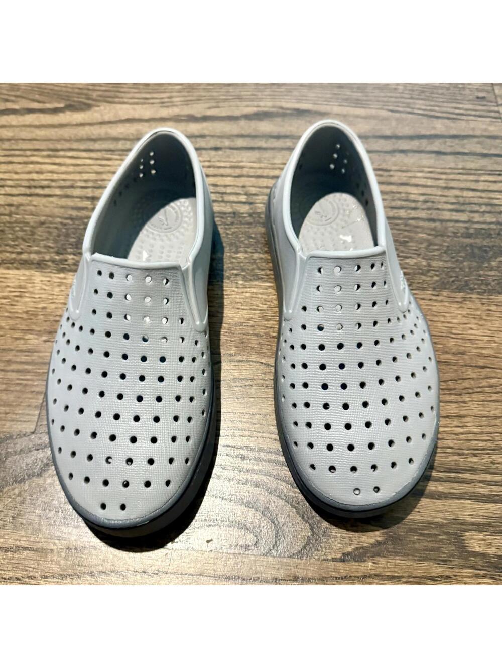 New Native Miles Wanderfoam Unisex Grey Slip On Shoes Size Men's 4 Women's 6 - Picture 4 of 7
